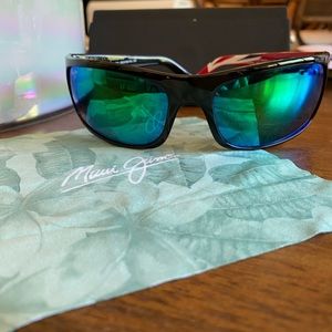 Limited Edition Men’s Maui Jim’s Peahi Sunglasses
